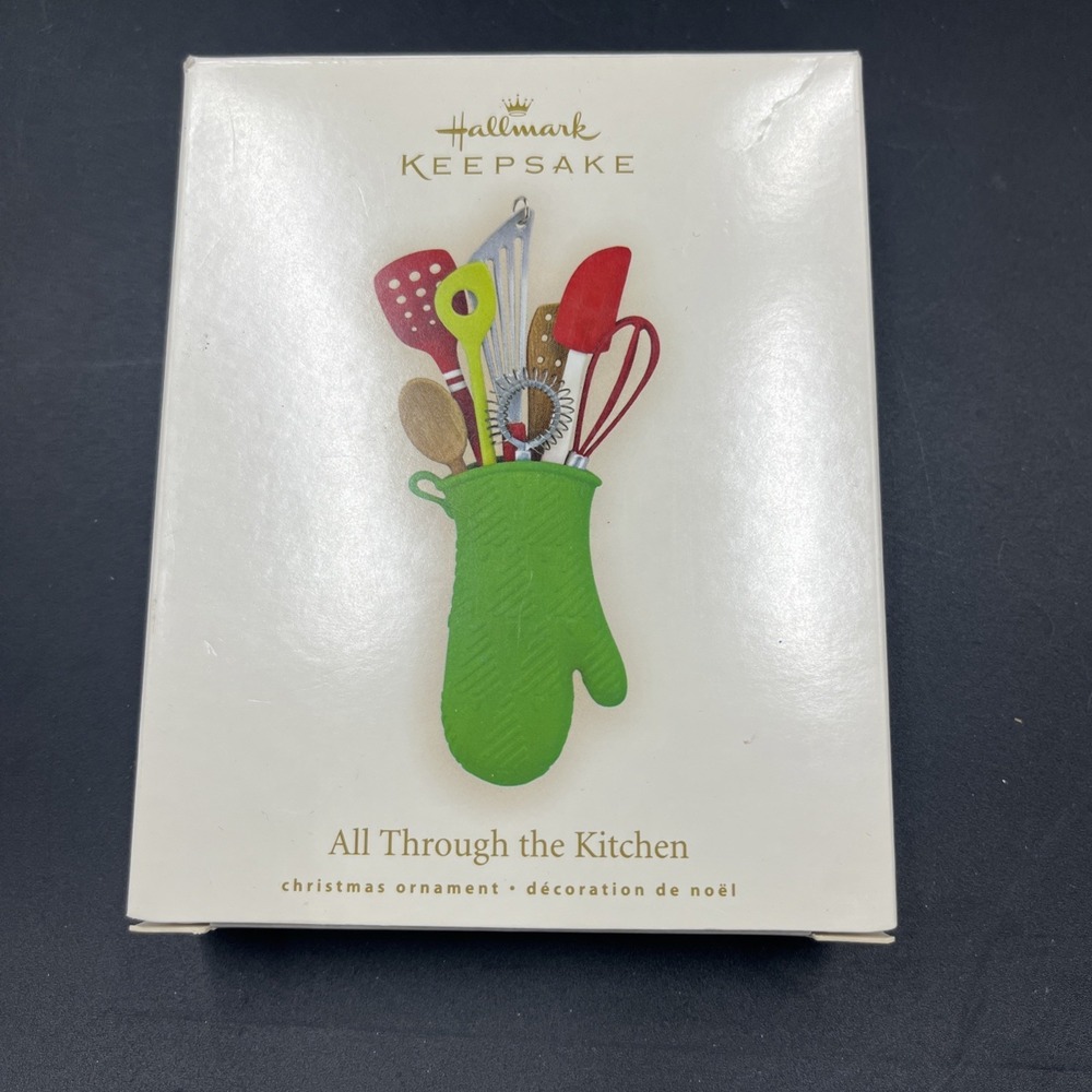 2008 All Through the Kitchen‎ Christmas Decoration Holiday Hallmark Ornament
